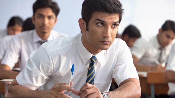 Sushant Singh Rajput Old Video of Writing With Both Hands At The Same Time