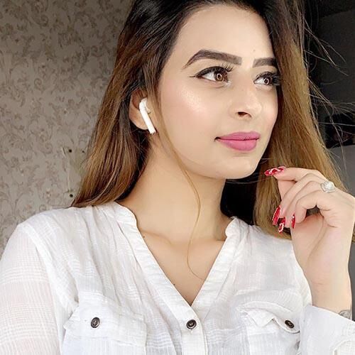 Ankhiyon Se Goli Maare Ullu Web Series Cast